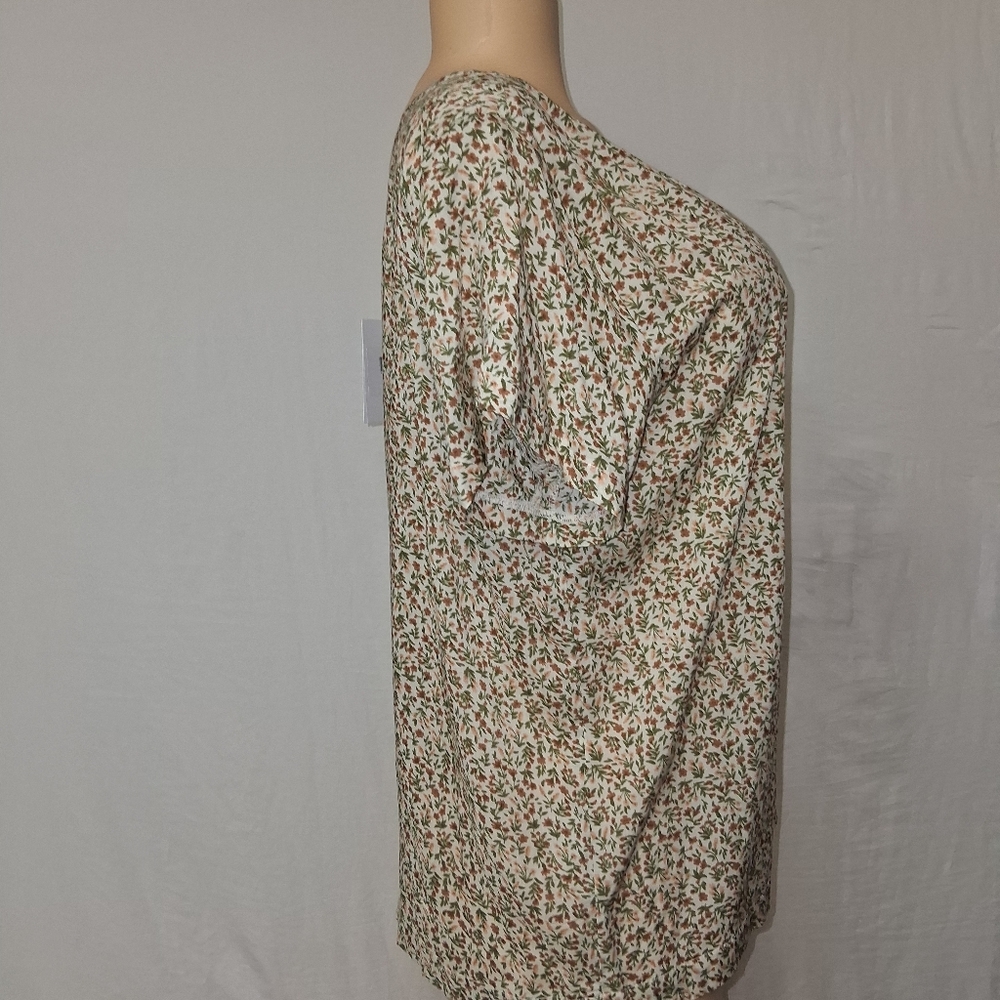 Bytavi New Multicolor Floral Button Down Shirt Womem Sixe Xl — image 6 of 8
